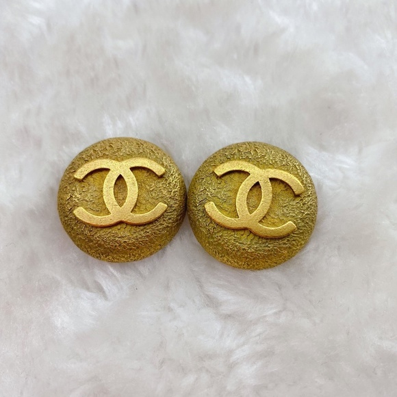 Chanel Vintage Double C Gold Earrings - Picture 1 of 11